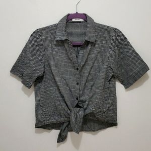 Plaid tie front shirt
